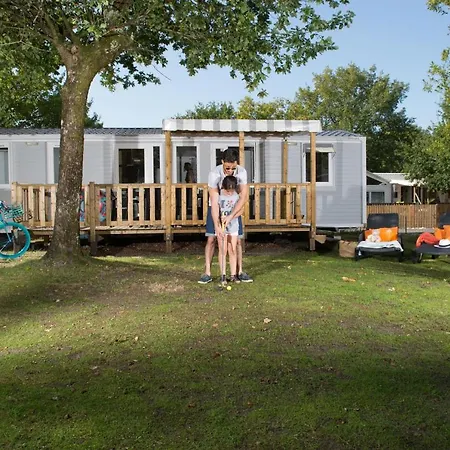 营地 Domaine De La Forge 4*