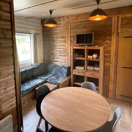 キャンプ場 Domaine De La Forge ラ・テスト・ド・ビュシュ