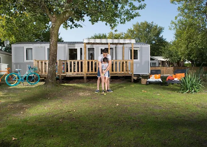 Camping Domaine De La Forge 4*